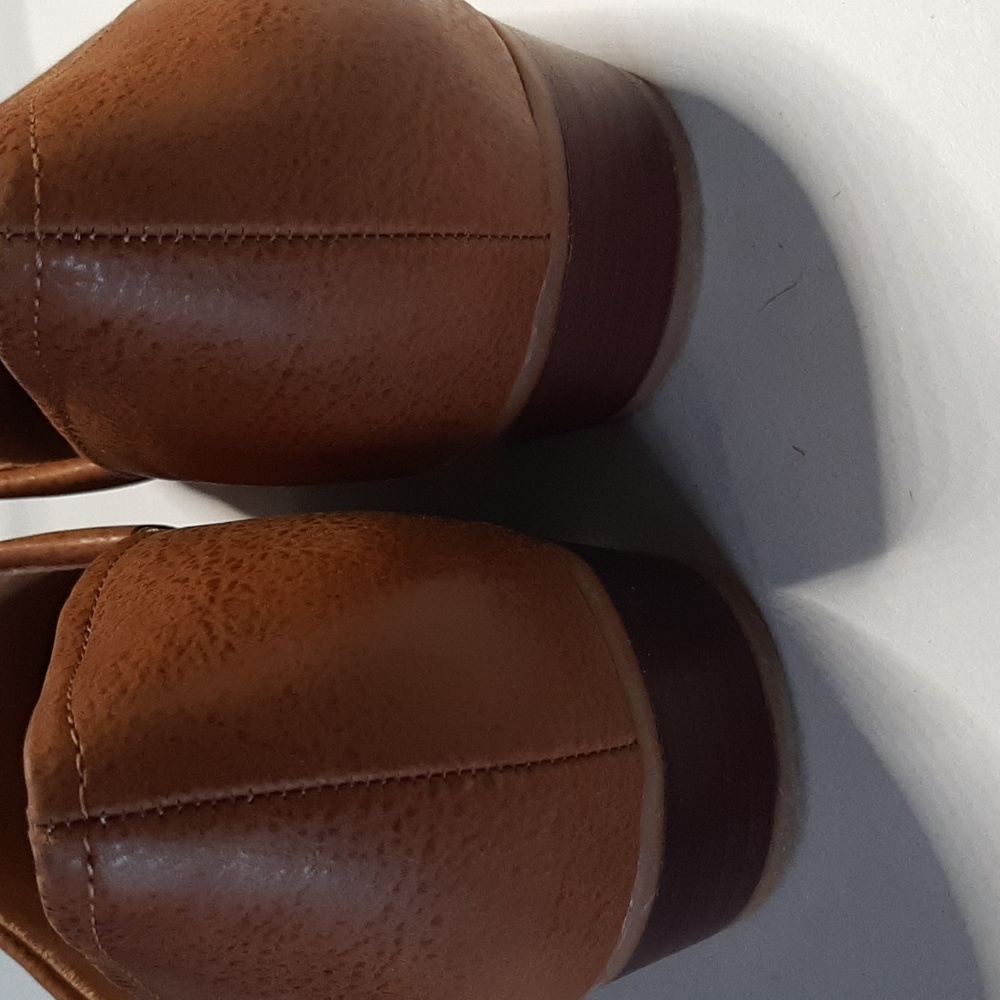 Naturalizer Women's Tan Loafers 8.5 W - Picture 4 of 6